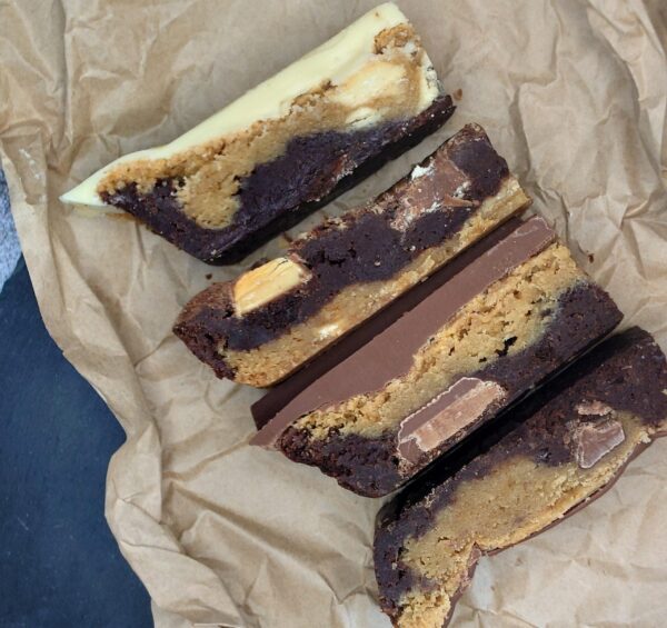 Small Brookie Selection Box