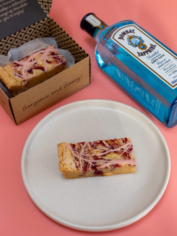 Raspberry Ripple 'Gin' Blondies